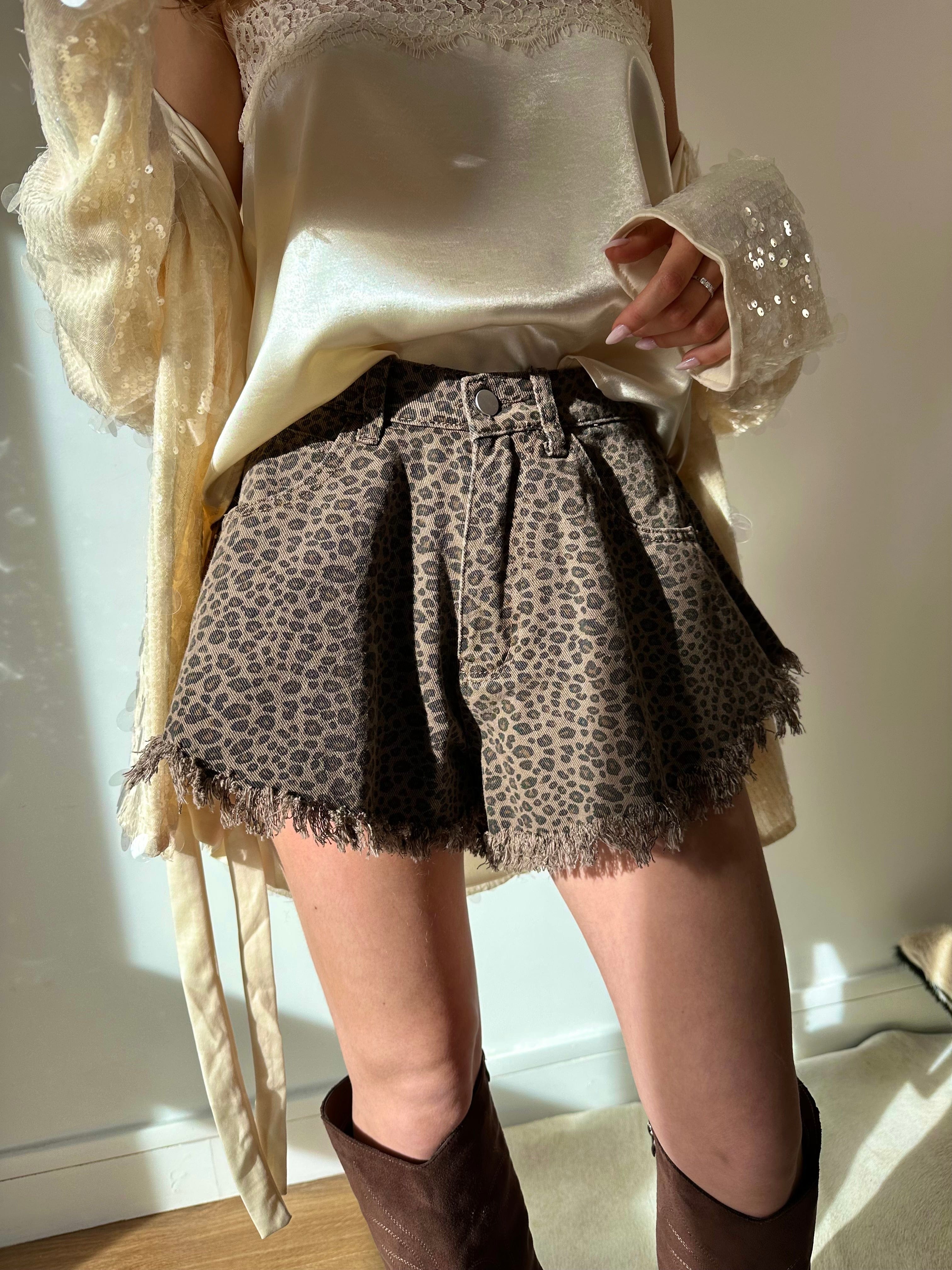 Maurice paris Short Short IRIS Leo