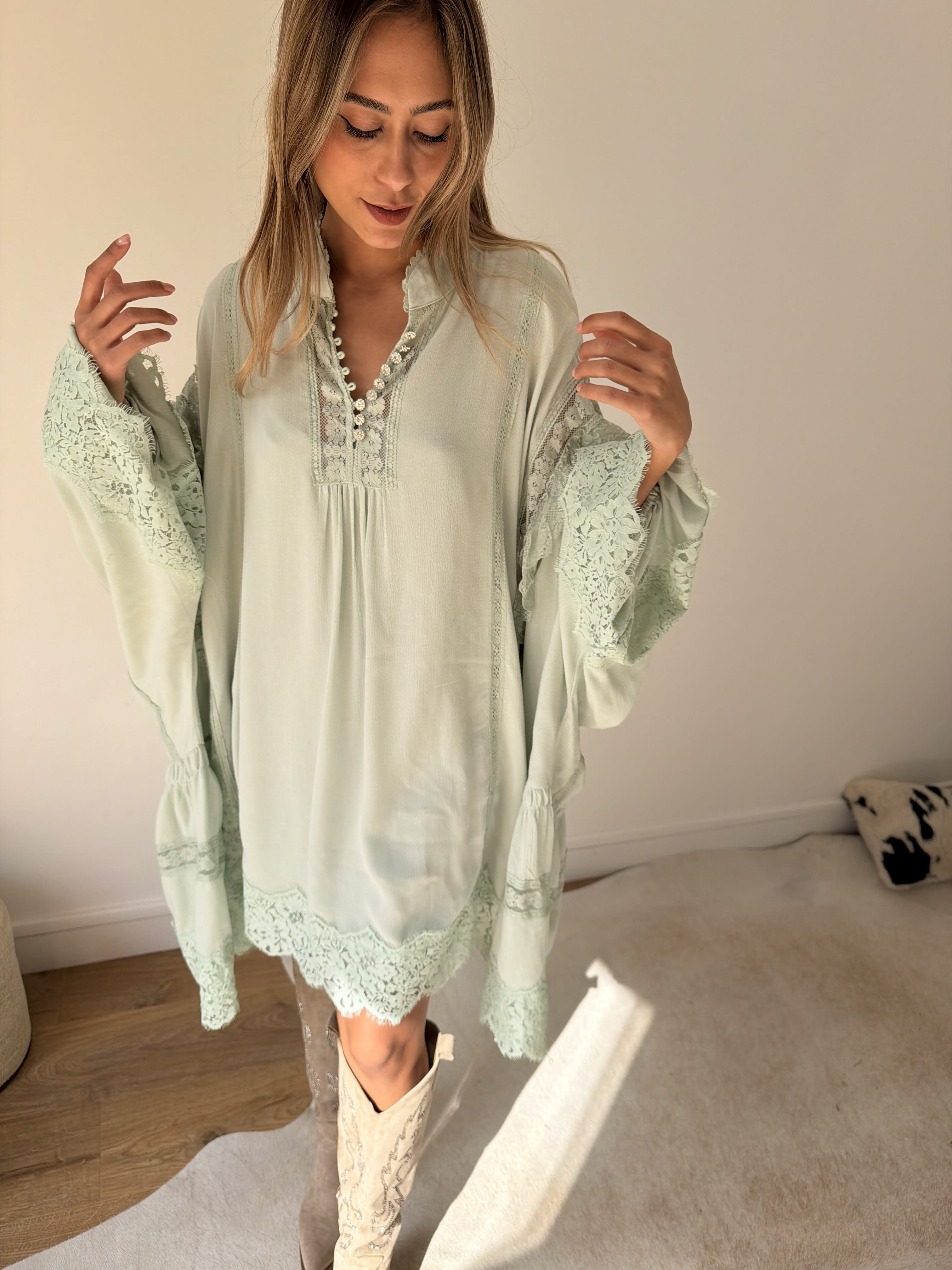 Purple Queen Robe TU Blouse BOHEMIAN amande